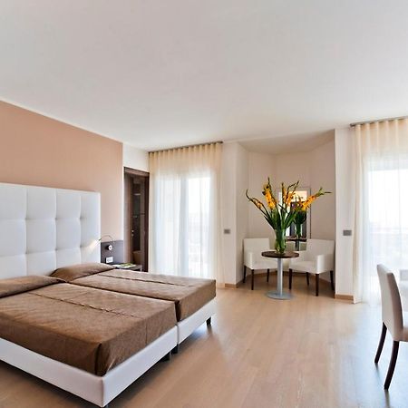 Hotel Italy Bibione Exterior photo